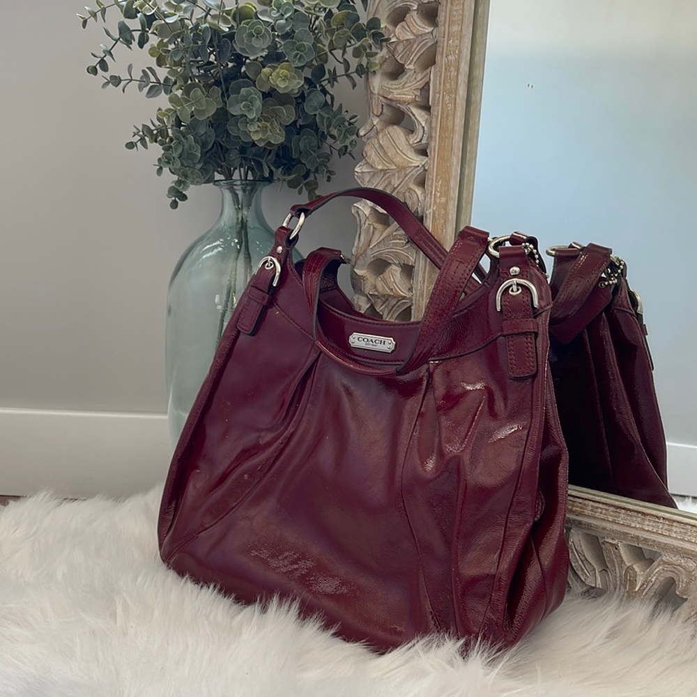 Coach patent leather hobo bag F19708